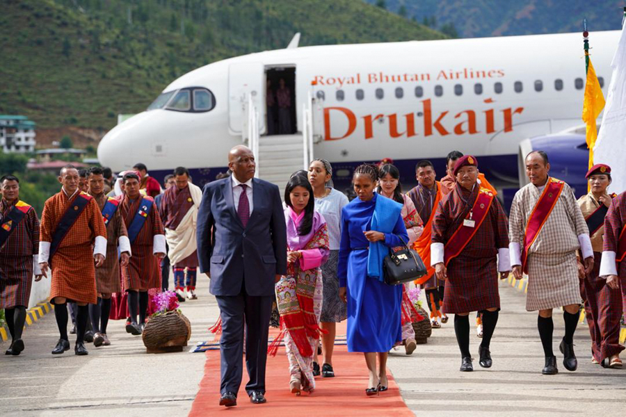 King and Queen of Lesotho warmly welcomed to Bhutan - BBSCL